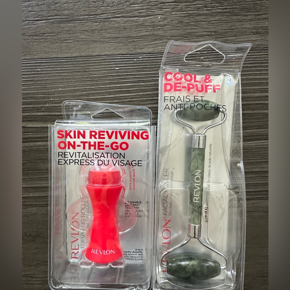 Revlon Red Skincare Tools Silicone Facial Brush and Roller